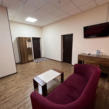 Uzumfermer Hotel & Winery Tashkent Esterno foto