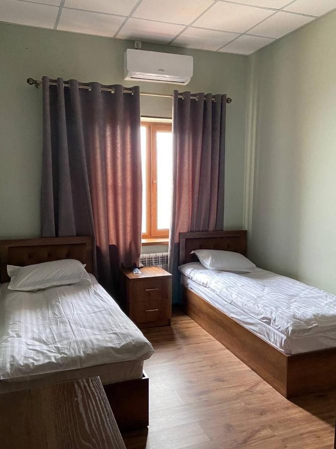 Uzumfermer Hotel & Winery Tashkent Esterno foto