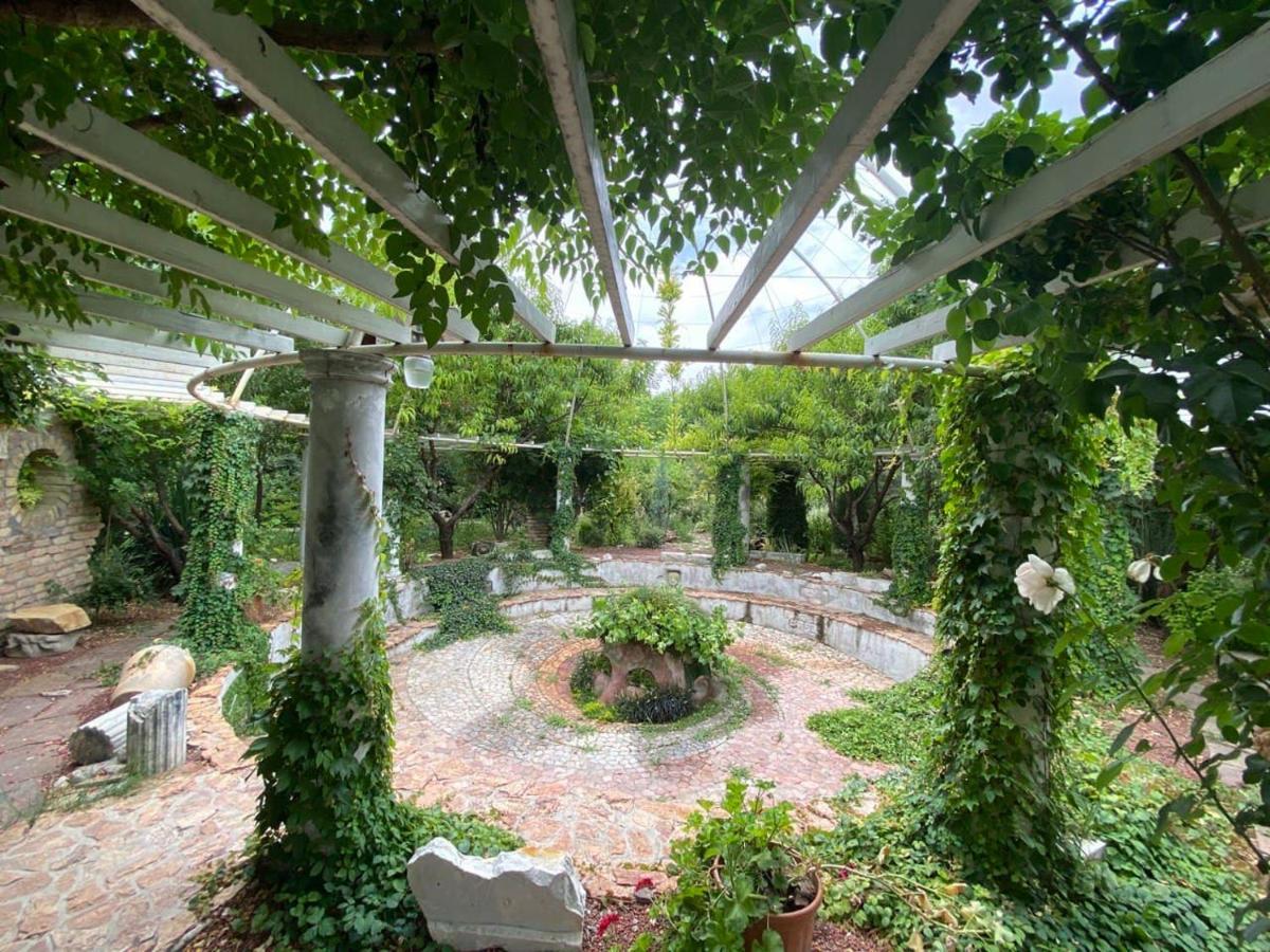 Uzumfermer Hotel & Winery Tashkent Esterno foto