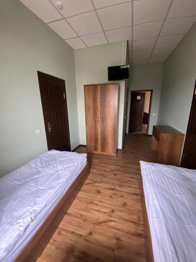 Uzumfermer Hotel & Winery Tashkent Esterno foto