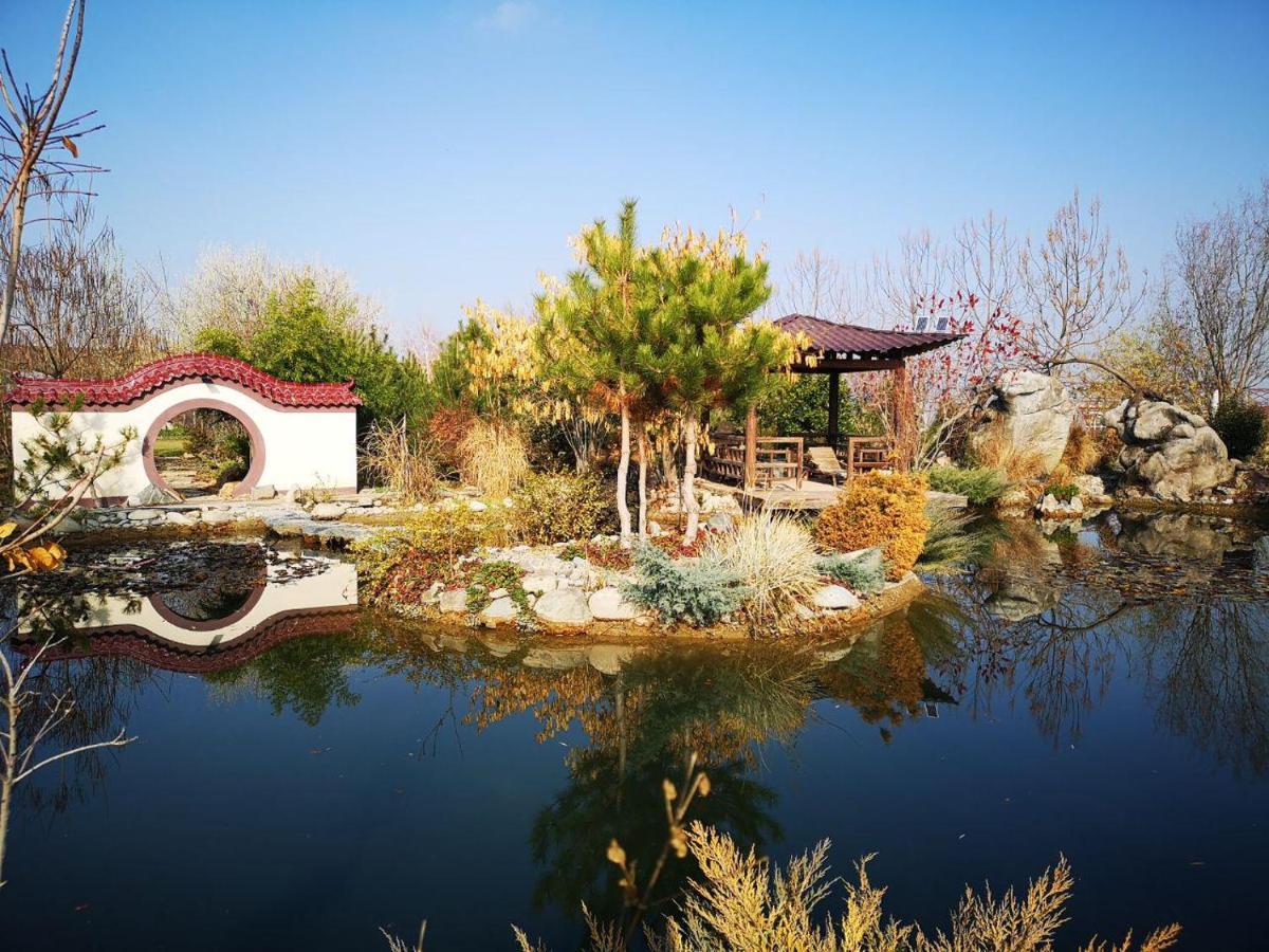 Uzumfermer Hotel & Winery Tashkent Esterno foto